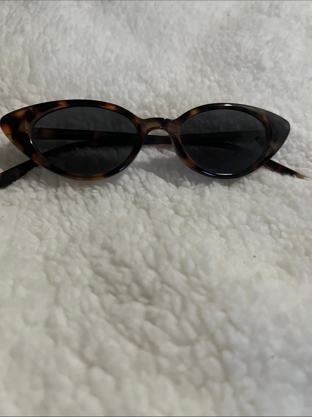 Tortoiseshell Cat Eye Sunglasses - Dark Lens